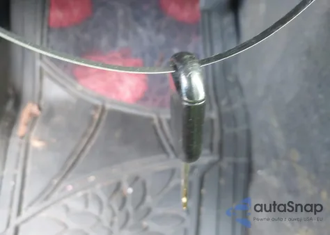 2011 Ford Mustang V6 из США, поврежденный, VIN 1ZVBP8EM8B5118122